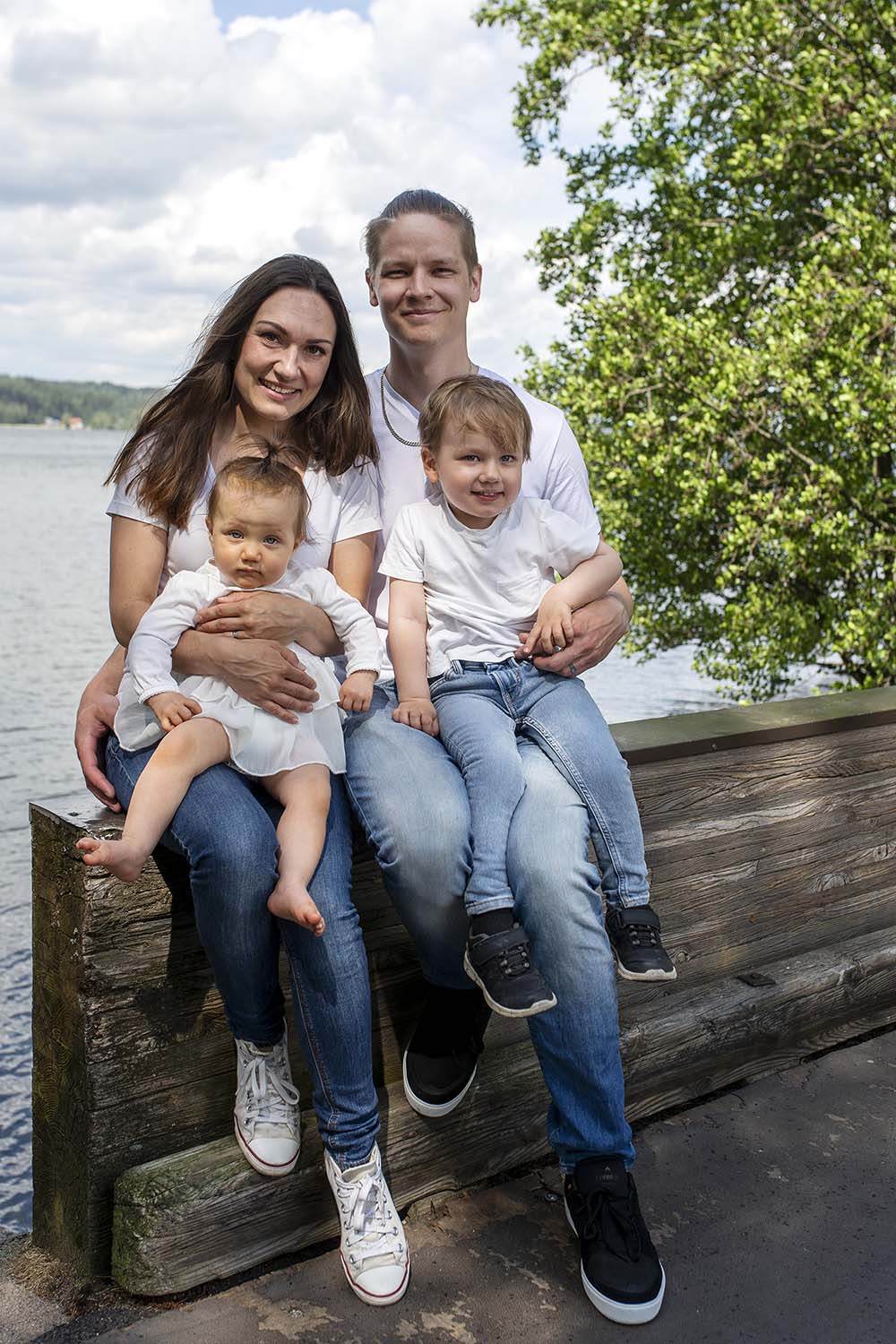 Perhekuvaus miljöössä Myllysaaressa Lahdessa