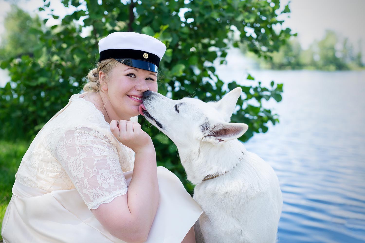 Valmistujaiskuvaus koiran kanssa